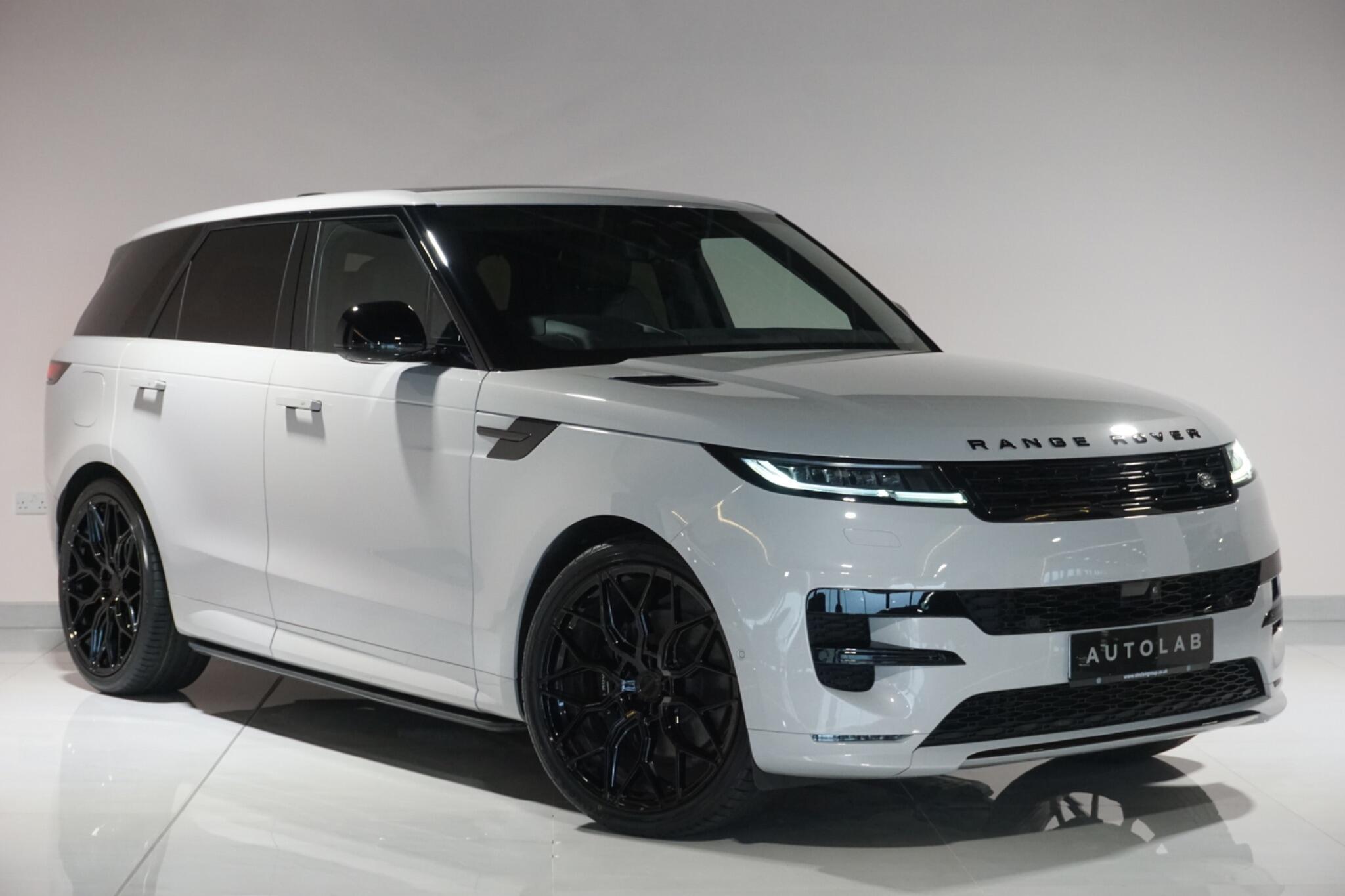 Land Rover Range Rover Sport 3.0 D300 MHEV Dynamic SE SUV 5dr Diesel Auto 4WD Euro 6 (s/s) (300 ps)